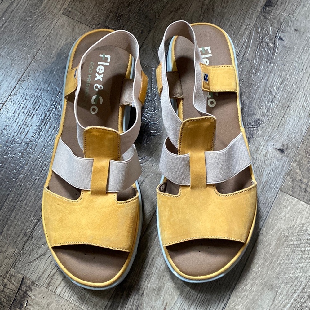 Flex & go sandals